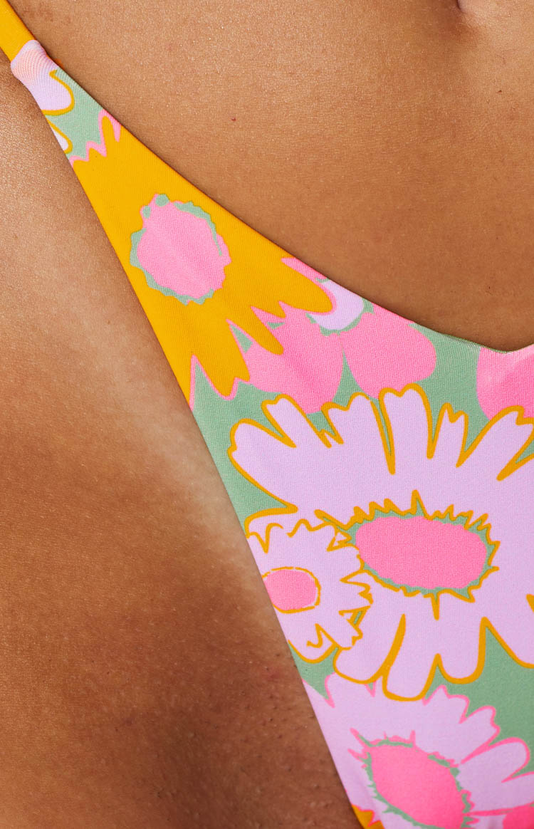 9.0 Swim Blake V Bottoms Retro Floral - Image 7