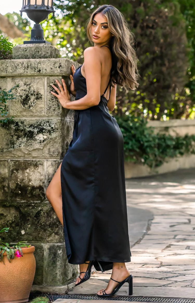 Amia Black Maxi Formal Dress - Image 8