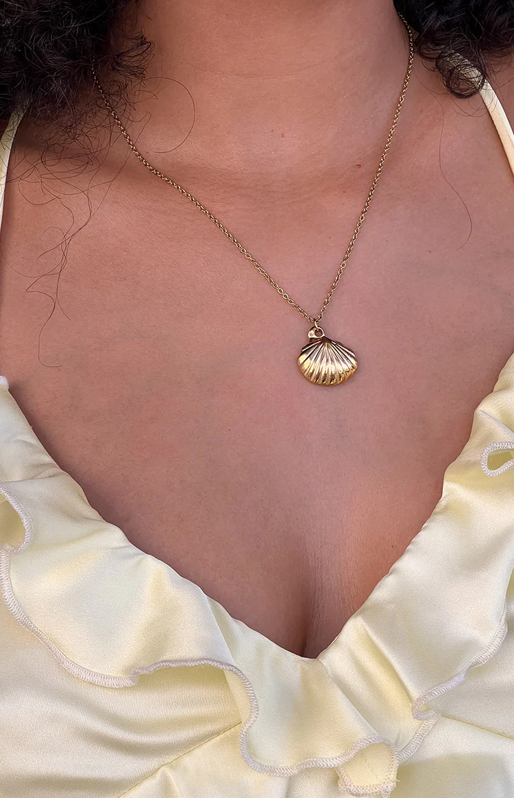 Ariel Gold Shell Necklace - Image 5