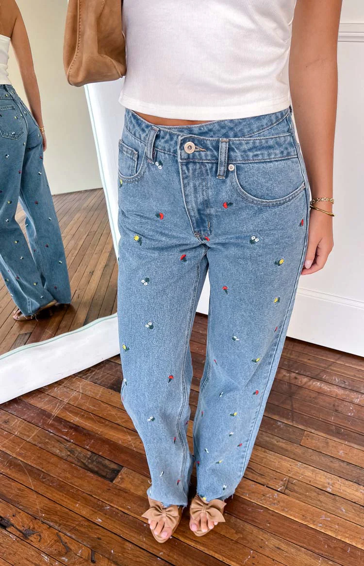 Kansis Blue Embroidered Uneven Waist Jeans - Image 11