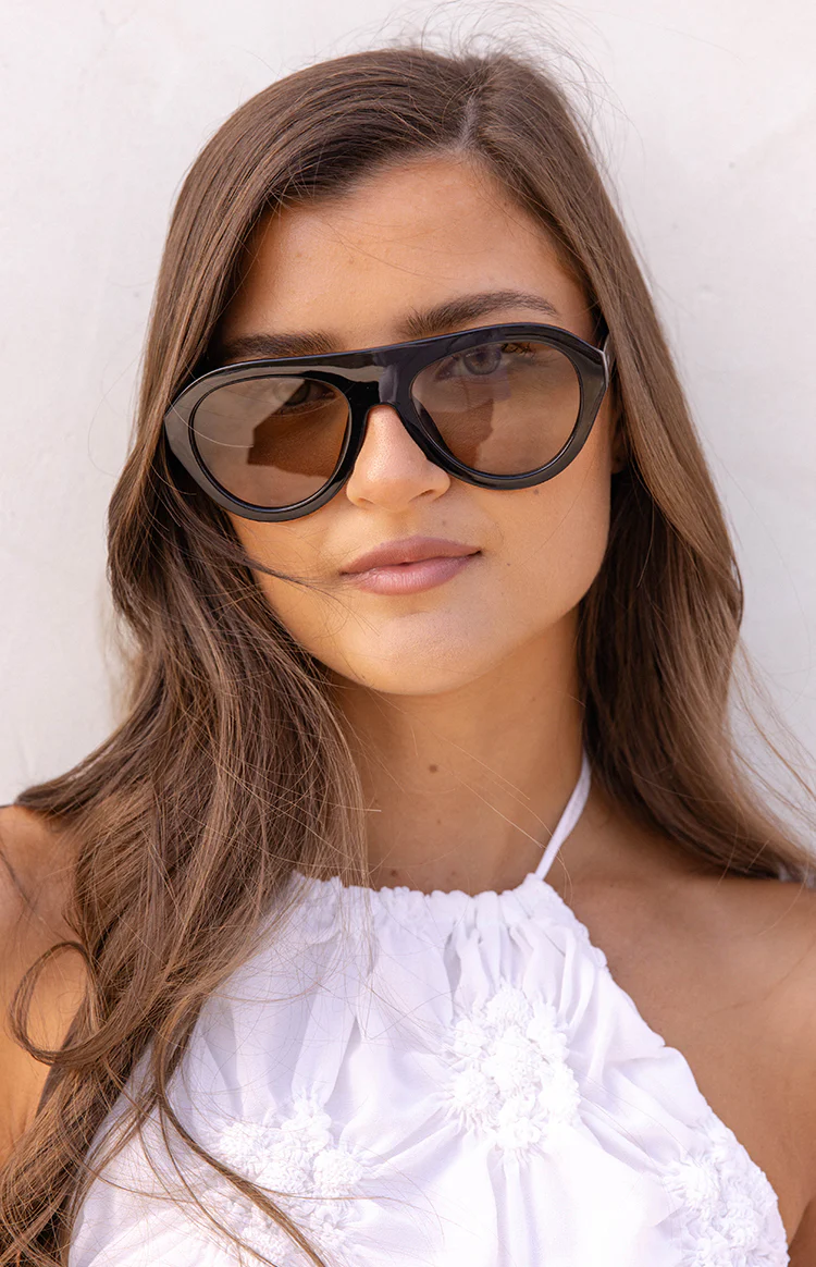 Otra Eyewear Maddy Black Aviator Sunglasses - Image 9