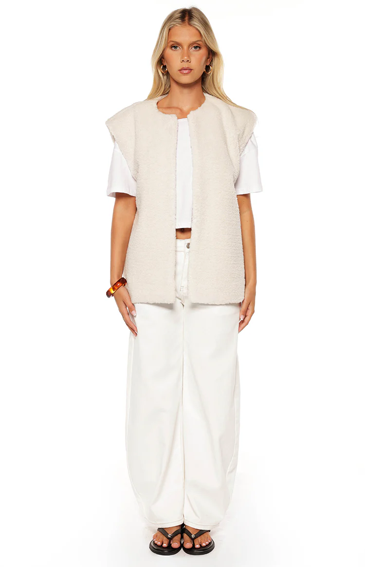 Summi Cream Teddy Fleece Vest - Image 5